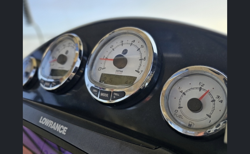 Quicksilver 675 Pilothouse-kuva-8